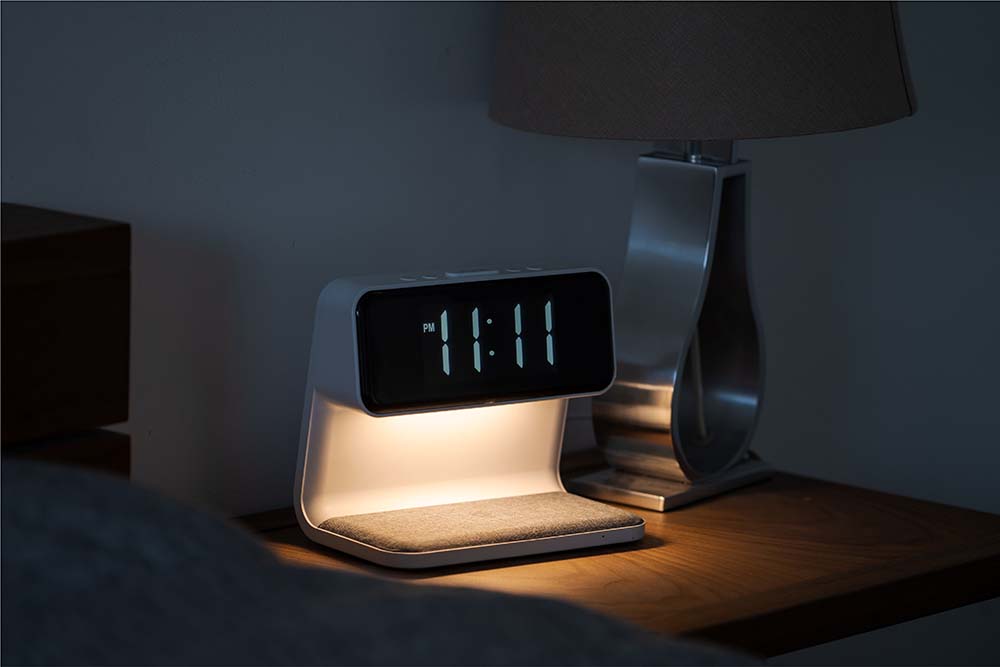 ADESSO ワイヤレスチャージングクロック QA-04 ワイヤレスチャージングクロックADESSO